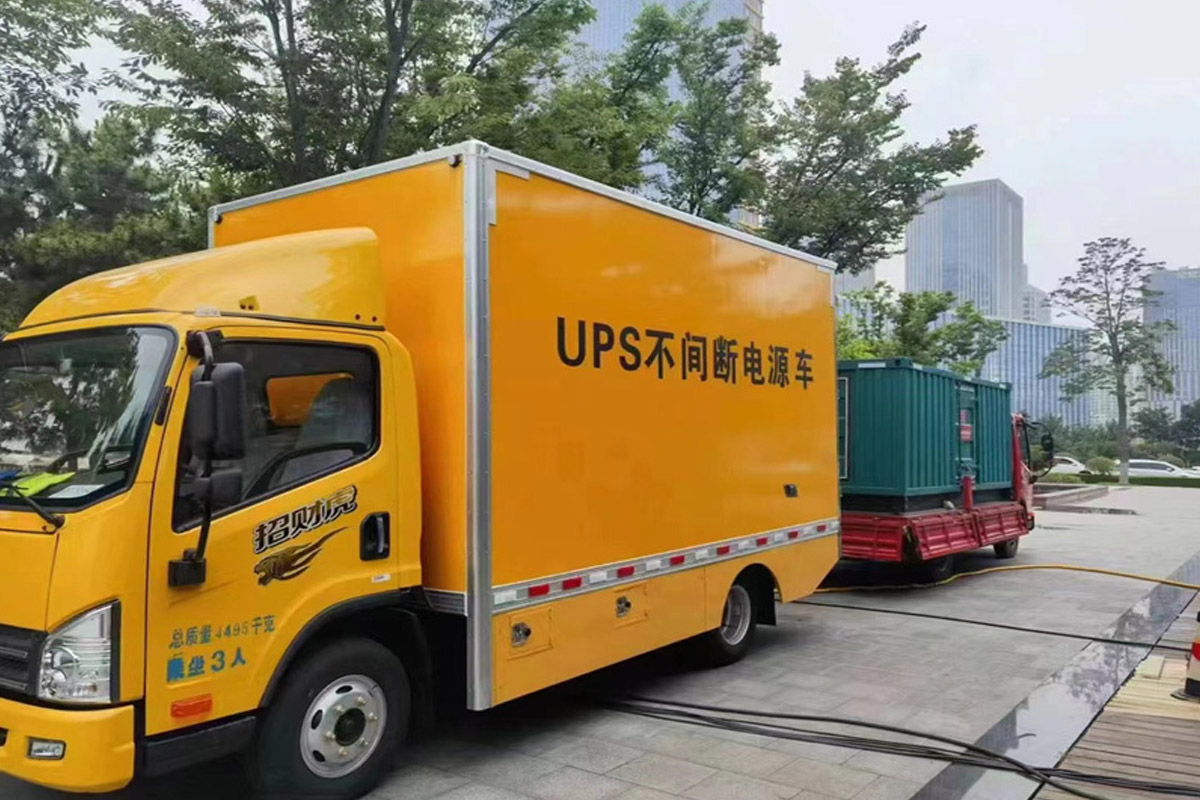 武胜发电机租赁施工现场